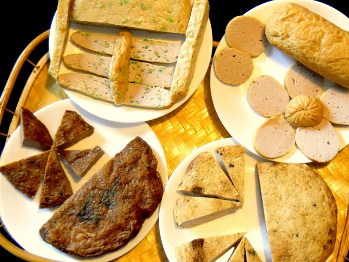 Giò chả là món ăn truyền thống của người Việt